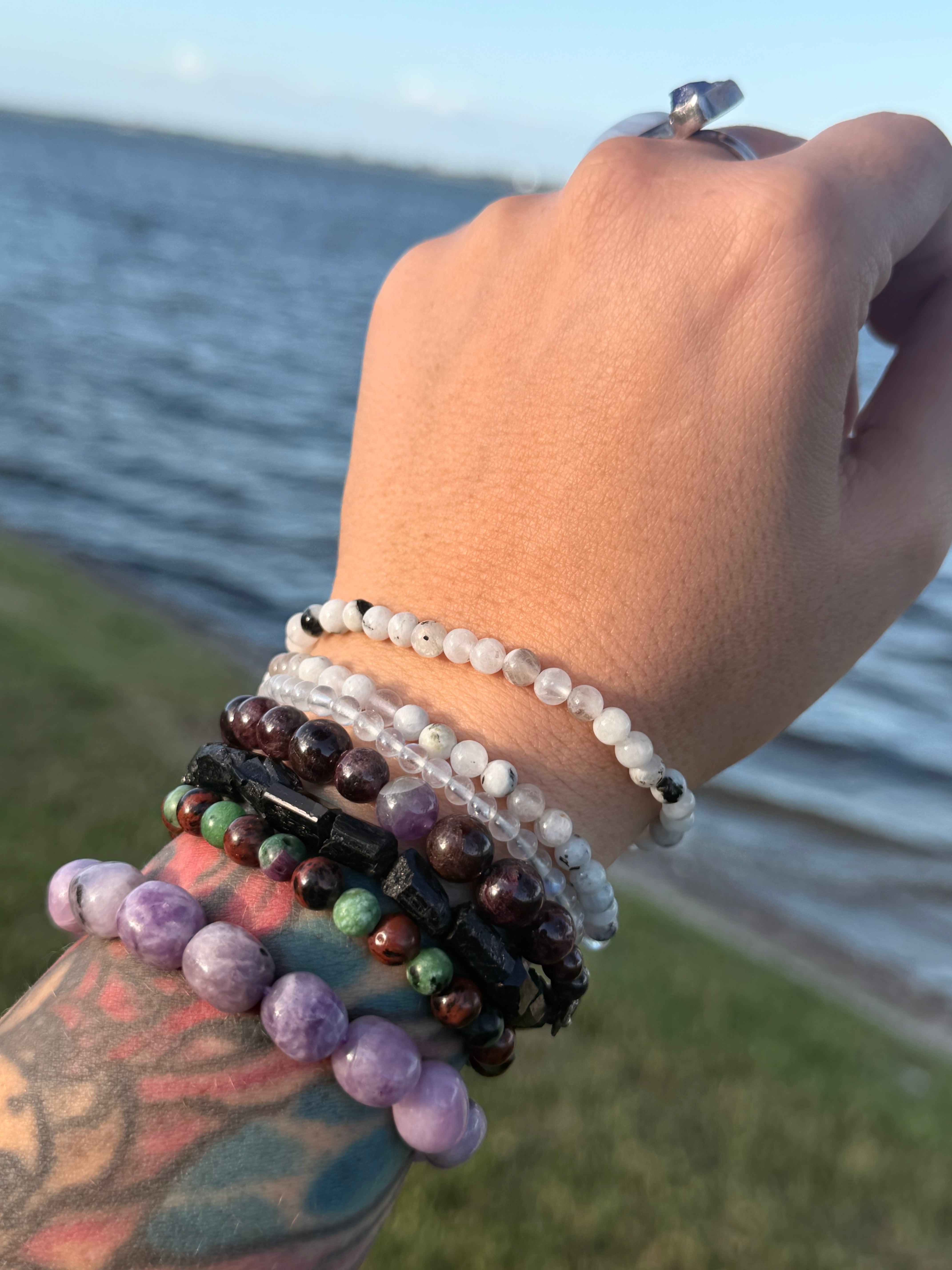 🌙 Natural Rainbow Moonstone Bracelet