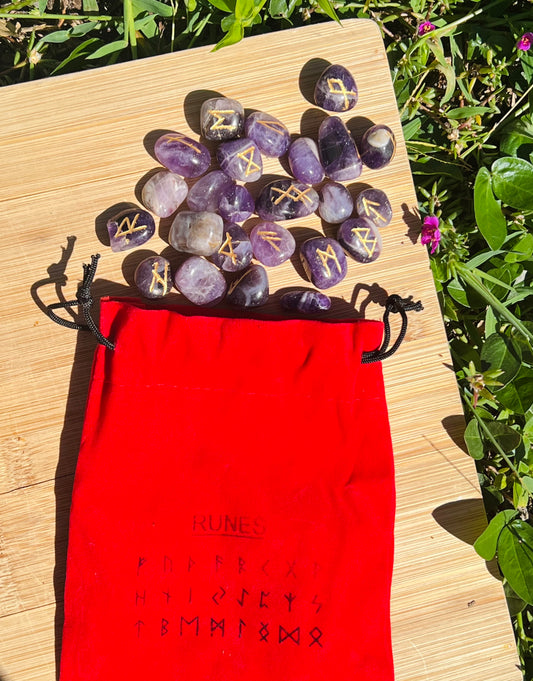 Mystical Amethyst Rune Set