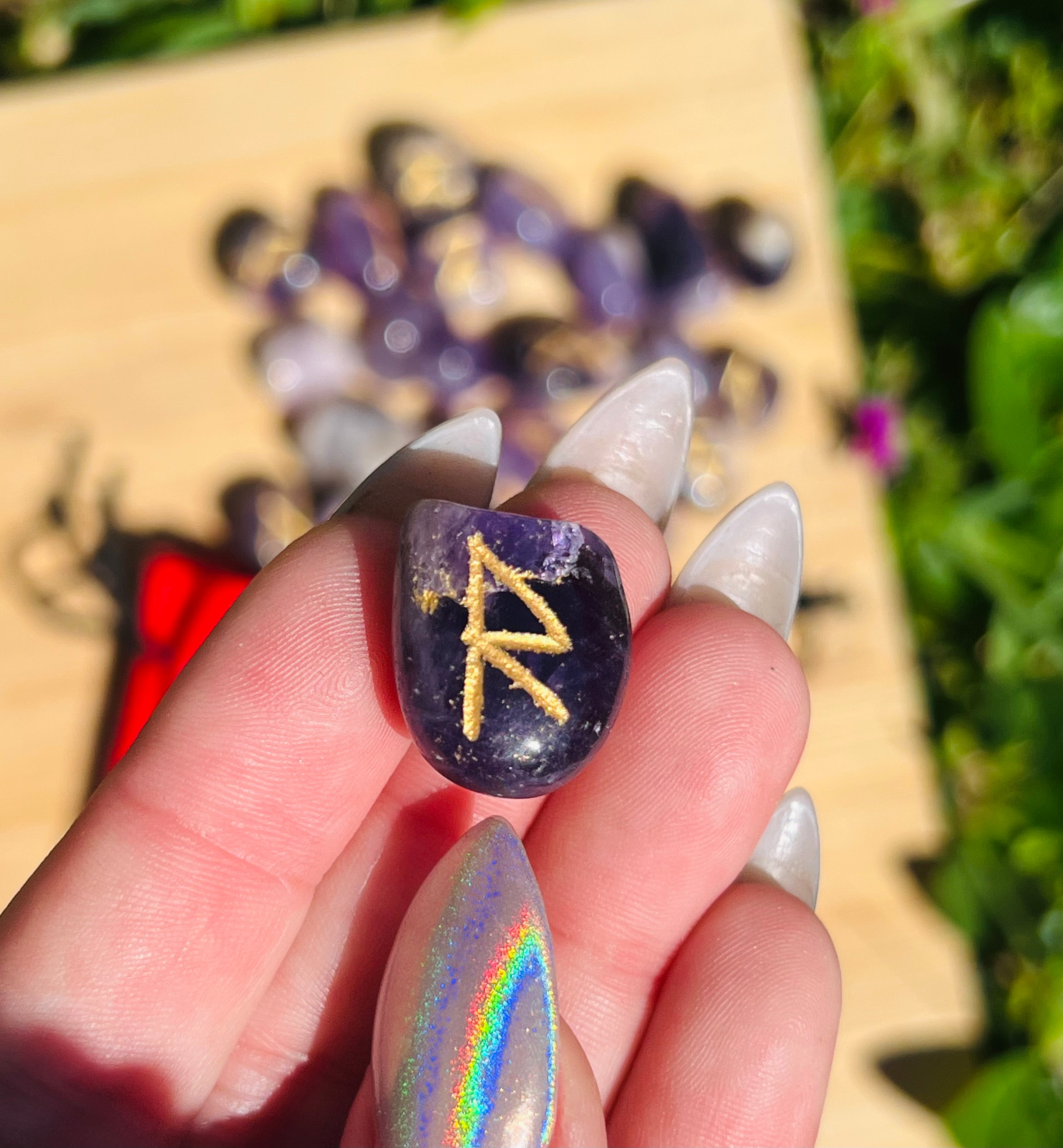 Mystical Amethyst Rune Set