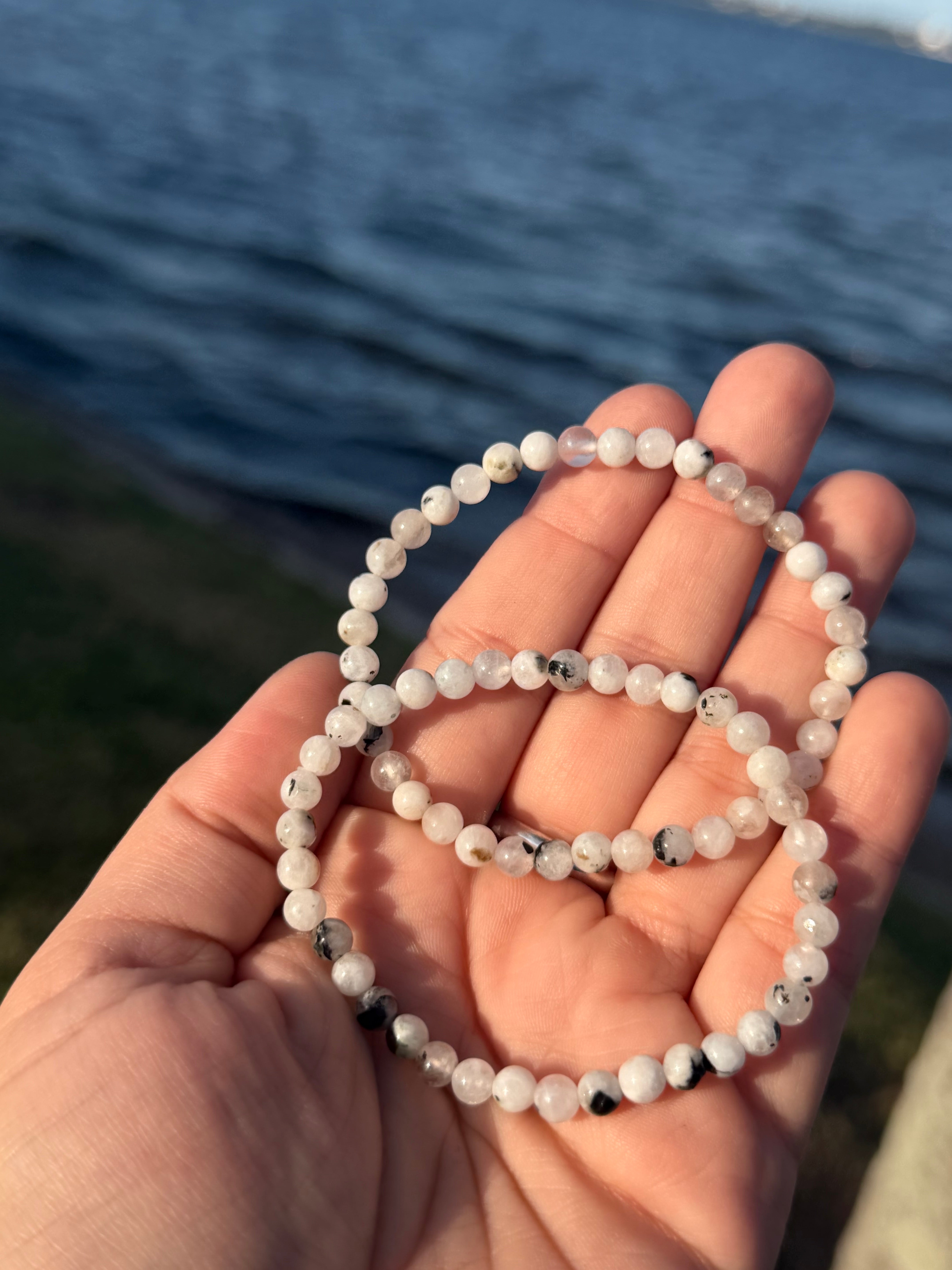 🌙 Natural Rainbow Moonstone Bracelet