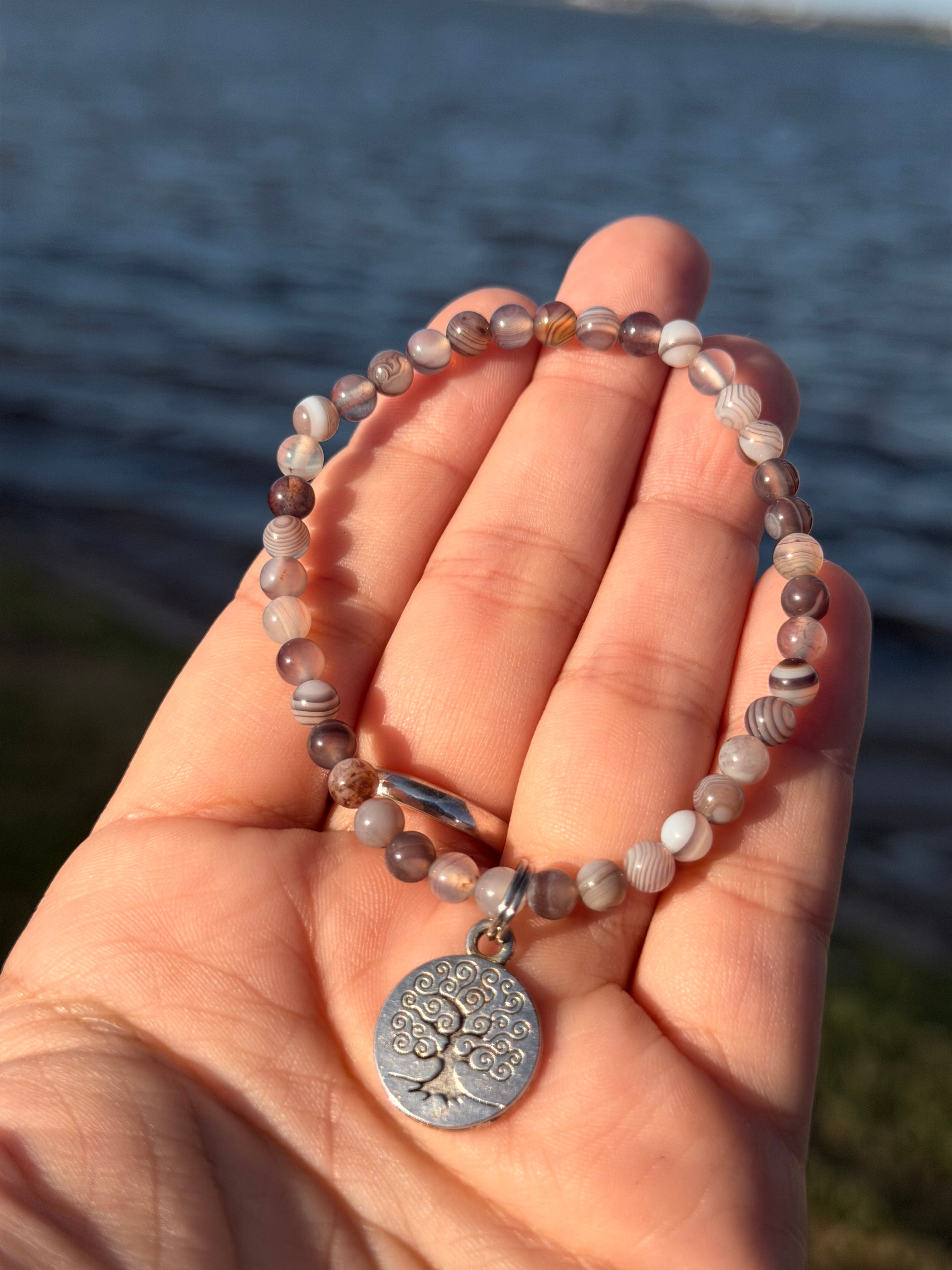 ✨ Natural Banded Lace Agate Tree of Life Bracelet