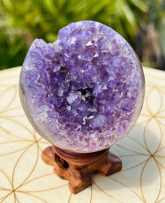 Druzy Amethyst geode sphere (large)