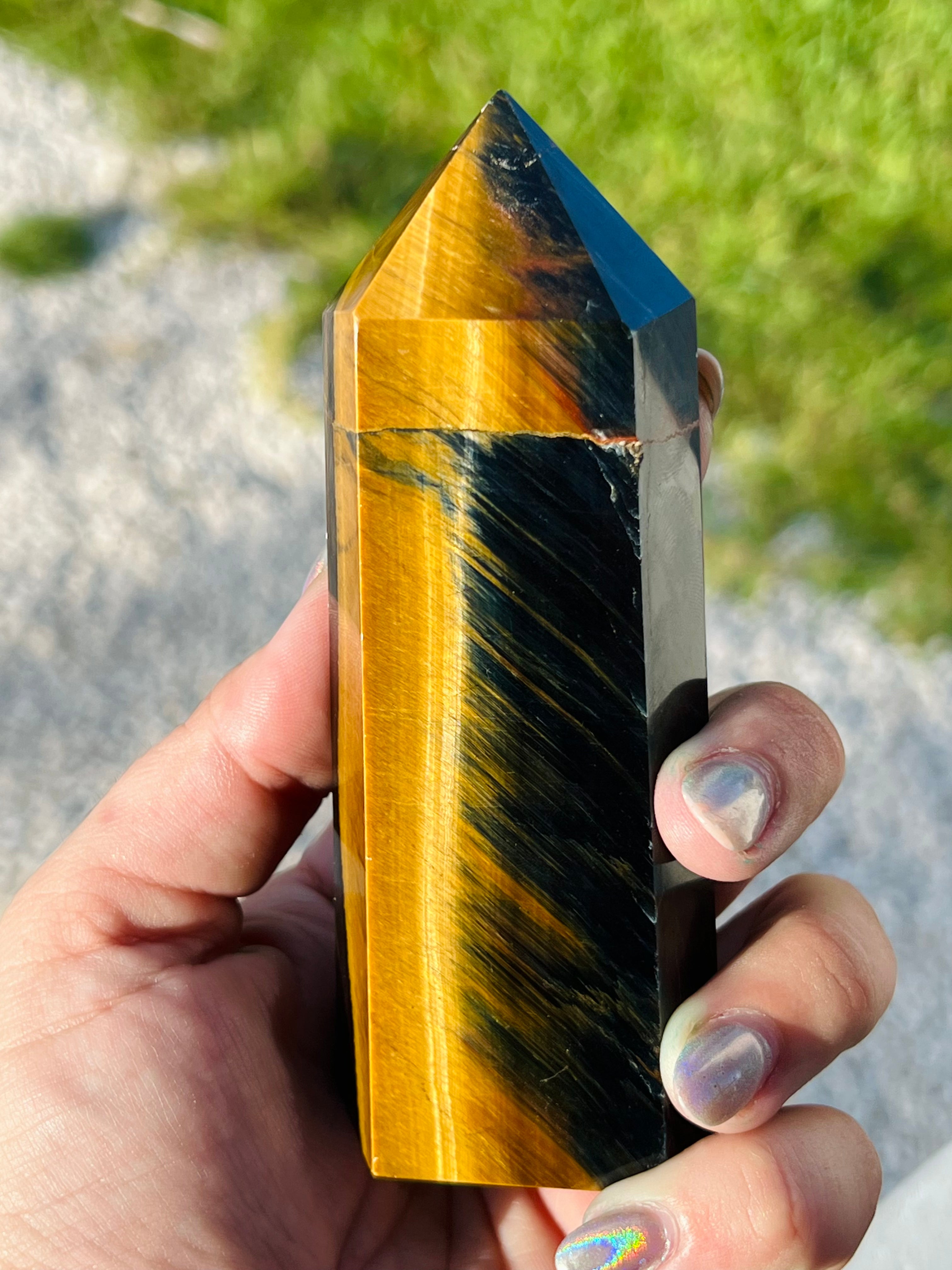 Large Blue Tiger Eye Tower