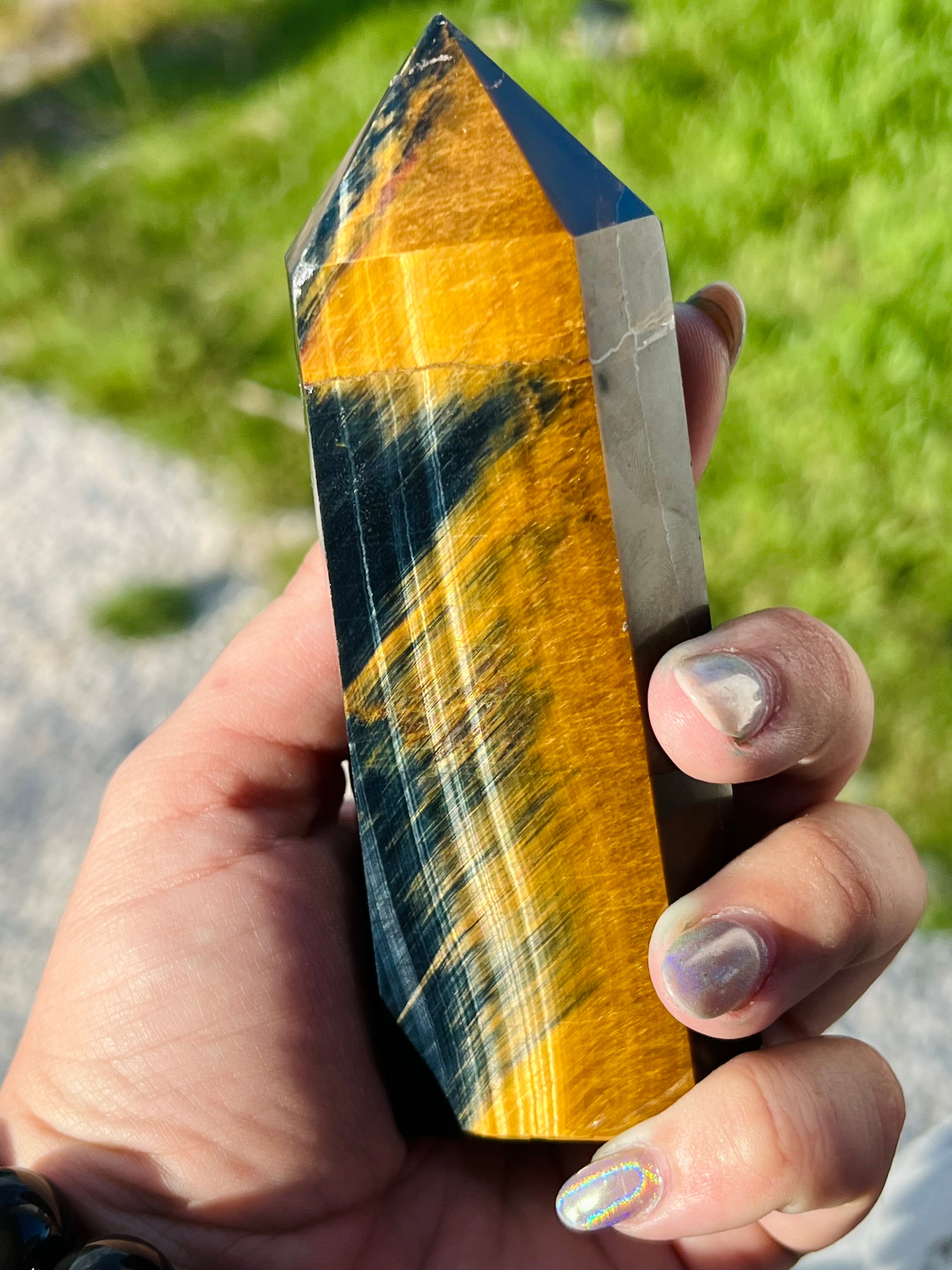 Large Blue Tiger Eye Tower